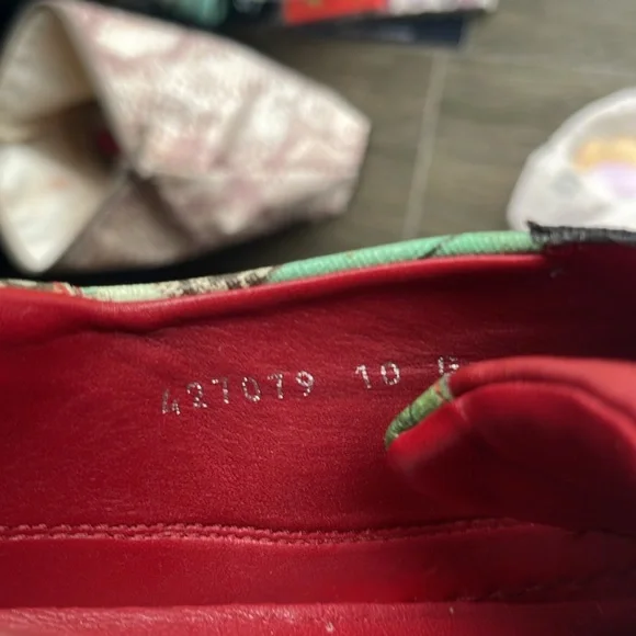 AUTHENTIC EUC GUCCI TIAN GG FLORAL